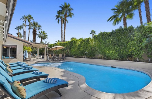 Palm Springs House | Walking On Sunshine - Beautiful Palm Springs Retreat