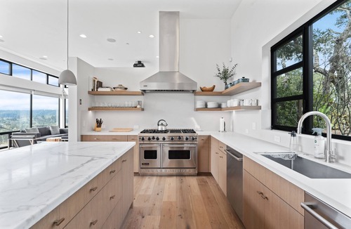 Forestville House | Wander Sonoma Vineyards w/Pool, Workstations & Hot Tub – 4 Bedrooms, Sleeps 8
