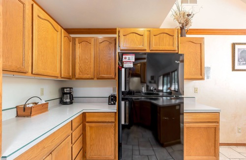 Sunriver House | WARB12 - Walk to the River, Dog Friendly, 3 Suites, Gas Fireplace