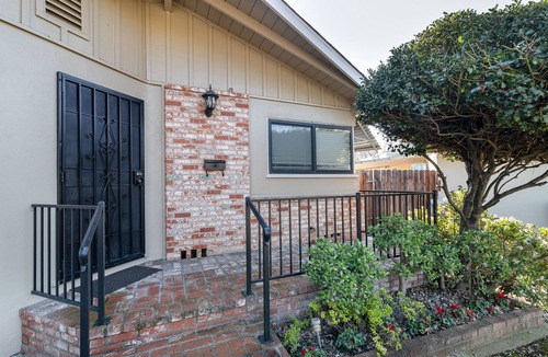 Elk Grove House | Warm and Sweet 3B2B house next to parks