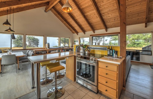 Sea Ranch House | Wavside Whitewater views, waves and ocean views from every window.