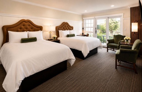 Golden Rectangle Hotel | Wayside Inn