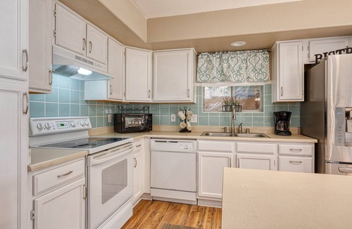 Arrowhead Shores House | WELCOME TO ALEXANDRIA [Hassle free check out]
