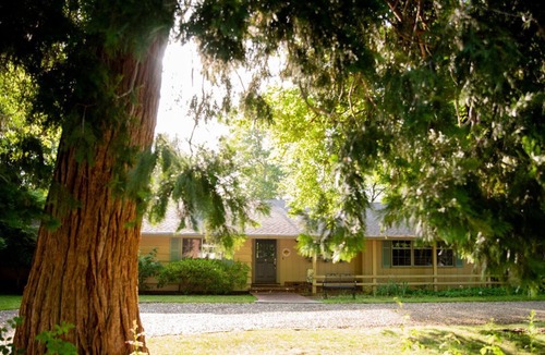 Redding House | Welcome to relaxed luxury at Charlie's Place!