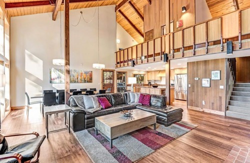 Black Butte Ranch House | Welcoming Lodge-Style Home Perfect for Family Gatherings