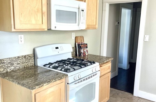 Chico House | Well equipped 2 bedroom house by Enloe