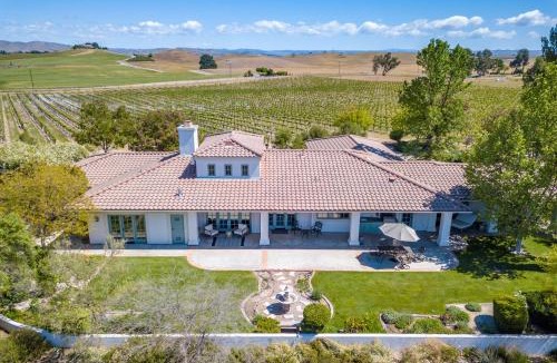 Paso Robles House | Wellsona Escape