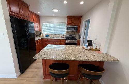 Walnut Valley House | West Covina Comfort House