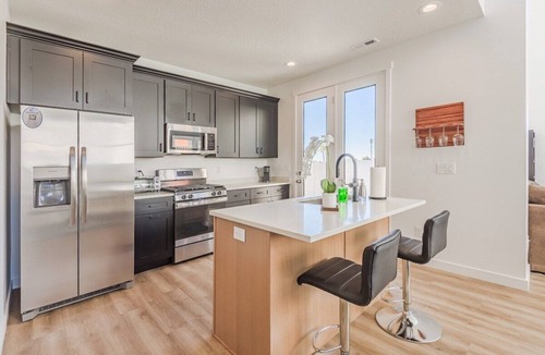West Jordan House | West Jordan Modern Home | Fenced Yard, New Build, Sleeps 7!