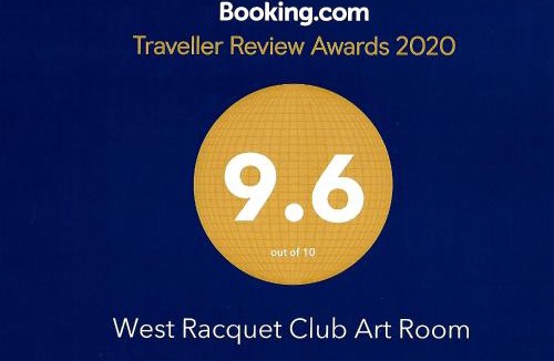 Racquet Club West House | West Racquet Club Art Room