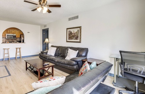 Paradise Condo | WFH-Friendly Las Vegas Condo: 2 Mi to Strip!