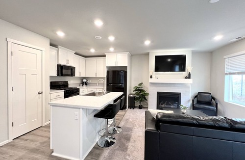 Forest Grove House | WFH Zen Den Near McMenamins