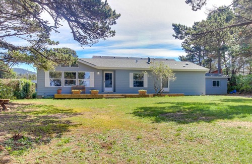 Agate Beach House | Whale-Watch Here - Oceanfront Getaway with Deck, Yard, and Lighthouse View