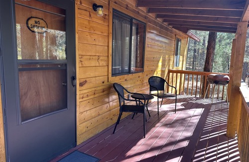 Pinetop House | Whispering Pines - Cabin 24 (spa tub)