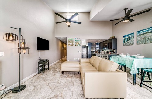 South Oceanside Condo | Whitewater Village Charm - 30 Night Minimum