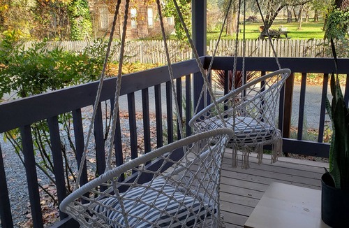 Gasquet House | Who says you need to rough it to explore the outdoors?