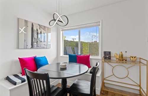 Brown and Stetson Business House | Windfield Condo In The Entertainment District