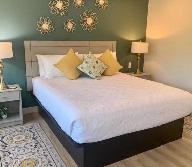 San Simeon House | Windrush Inn - Cambria