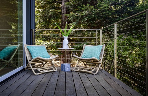 Freestone House | Wine Country Guest Cottage with Vineyard Views and Gardens