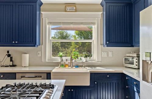 Paso Robles House | Wine Country Modern Farmhouse With Heated Pool, Hot Tub, Cybertruck
