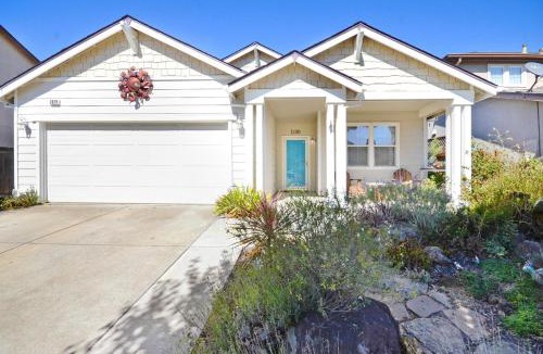 Southwest Santa Rosa House | Wine Country Retreat with Hot Tub & Mini Golf