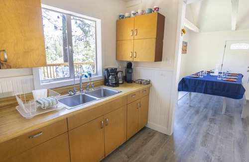 Wishon House | Wishon Cabin - Boat Slip - BBQ, Sleeps 14, Dogs Ok