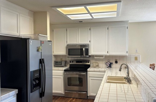 Herald House | Wonderful 3-bedroom estate with Large lot in charming Herald