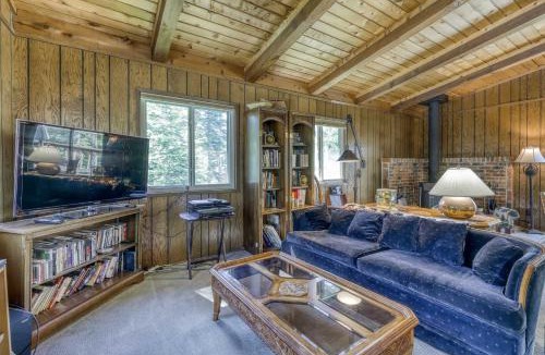 McKinney Estates House | Woodside Retreat