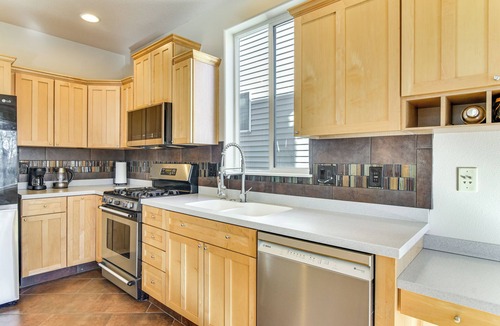 Bull Mountain House | Work-Life Balance! Home Outside Dtwn Portland