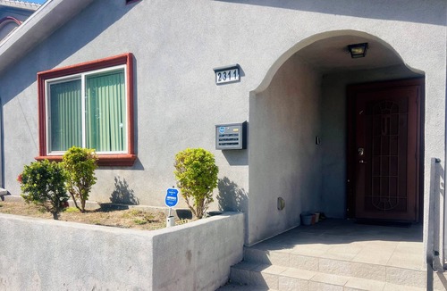 Harbor House | World Cup Fan Home near BMO and Sofi Stadium that sleeps up to 8 guests!