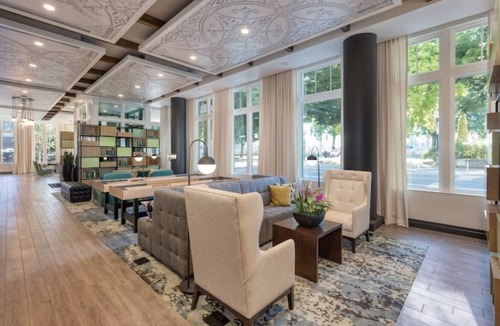 Old Town Chinatown Hotel | WorldMark Portland Waterfront Park. Charming Studio