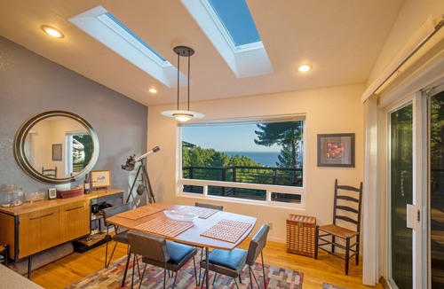 Shelter Cove House | Wow! Amazing Oceanview, walk to Beach & Game room!