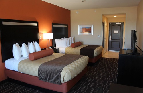 Lancaster Hotel | Wyndham Garden Lancaster CA