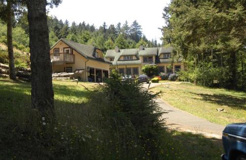 Ferndale Hotel | Ye Olde Danish Inn