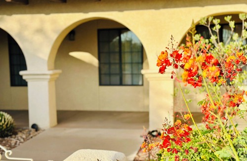 Shadow Hills House | YELLOW HOUSE: Modern Luxe Charm- Heated Pool & Spa