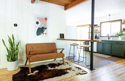 Sugar Pine Cabin | 🌲 Yosemite/Oakhurst Modern Creekside Cabin