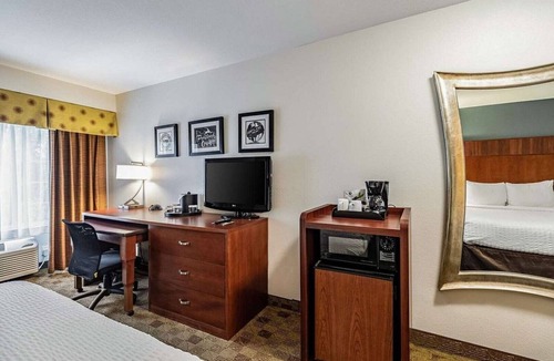 Parkrose House | You'll feel right at home with the conveniences you need