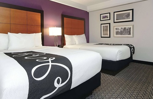 Guasti Hotel | Your Home Away From Home! Family Friendly Unit To Enjoy! Outdoor Pool