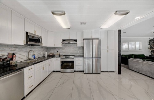 Las Vegas House | Your Own Resort Close to the Strip
