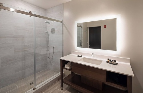 Winters Hotel | Your Relaxing Getaway Awaits! 3 Comfortable Units, Pets Allowed, Free Parking!