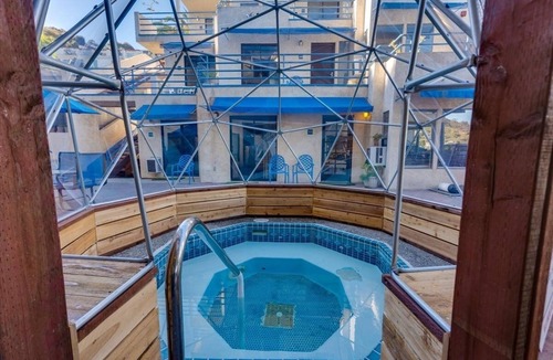 Avalon Hotel | Your Search for the Perfect Stay Ends Here! Partial Ocean View, Free Parking!