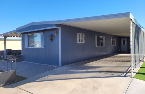 Foothills House | Yuma Foothills Home with Mountain Views