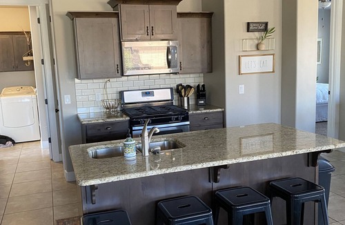 La Verkin House | Zion Adventure House - Is the place to be! We have everything you need!