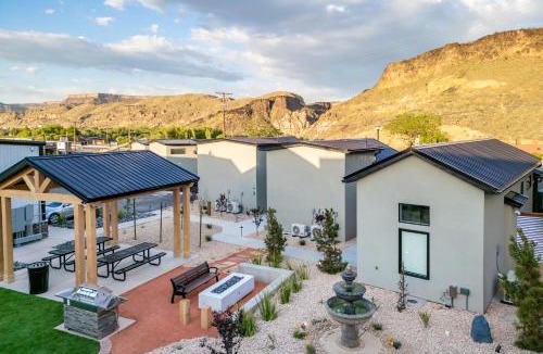 Hurricane Hotel | Zion Oasis Rentals