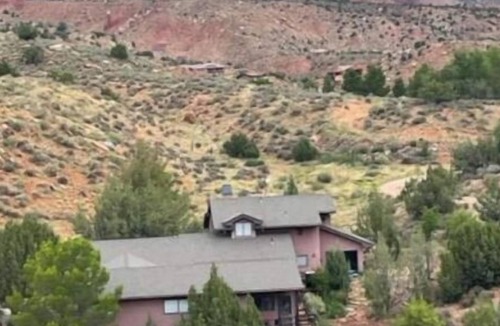 Zion National Park South Entrance House | Zion/Springdale: Entire Home & Adjoining Casita