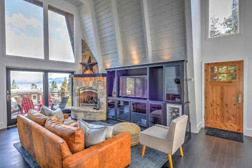 10 Mi to Skiing: Tahoe City A-Frame Home