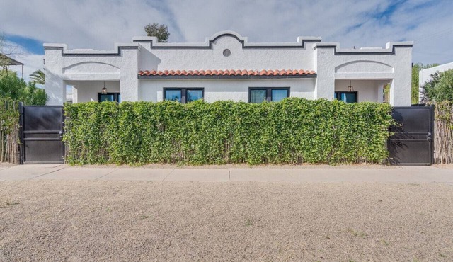 1926 Duplex/1 BR & 1 BA/Cozy/Near U of A