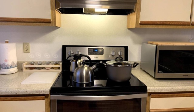 2 Bedroom Garden Townhouse in Midtown Sacramento