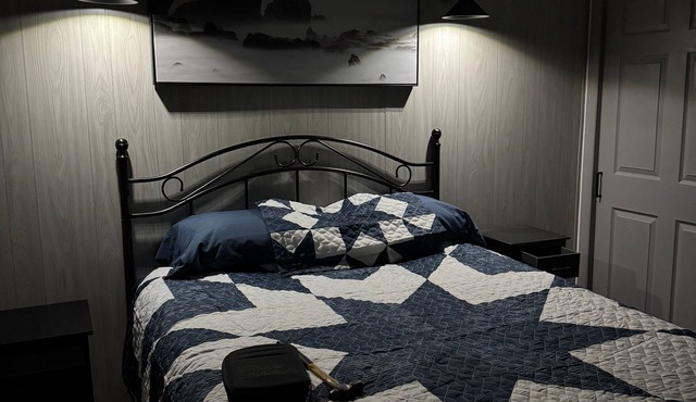 #2 Miller Suites -Cozy Comfort - 2bdrm 1.5 bath. For work or play.