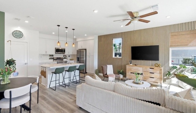20 min From Beach! Charming 3-bedroom townhome in gorgeous Rancho Mission Viejo